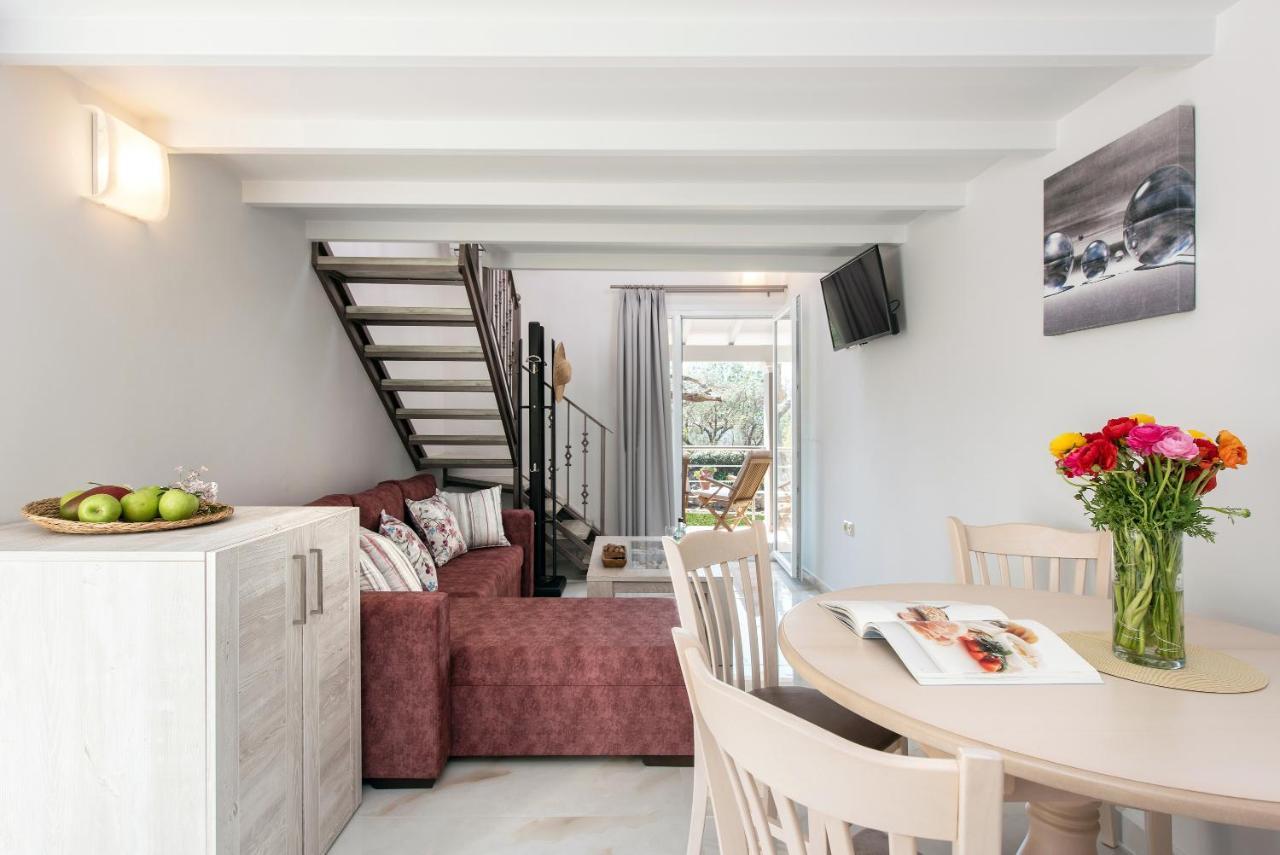 Ad Homes Agios Gordios  Dış mekan fotoğraf